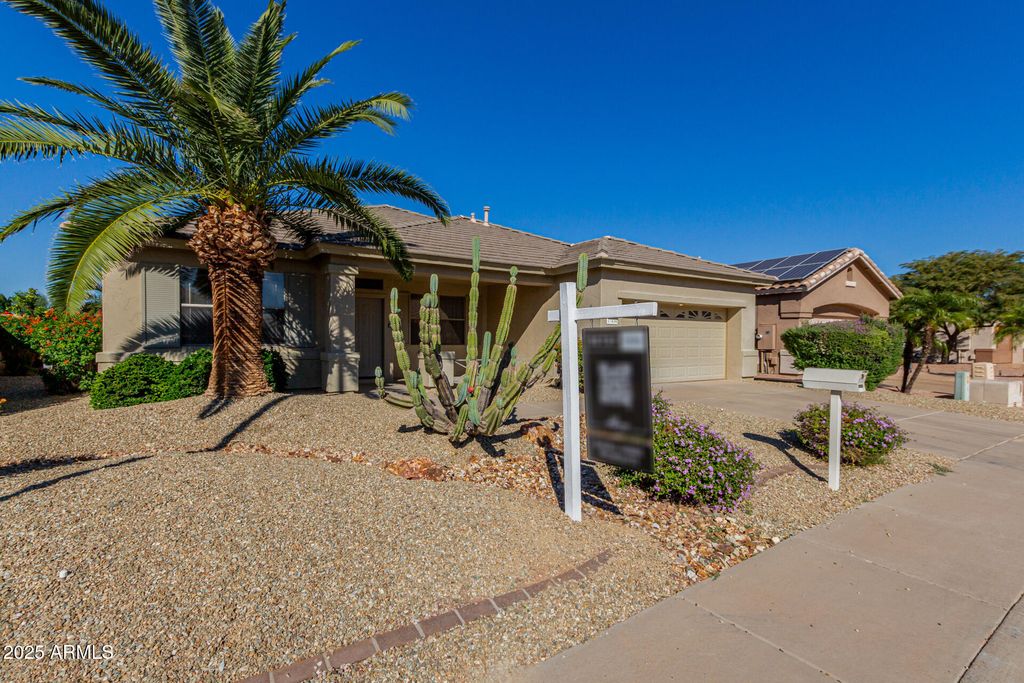 17434 N JAVELINA Drive, Surprise, AZ 85374 — photo 4