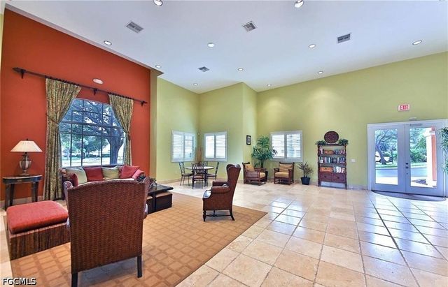 13180 Bella Casa CIR 276, Fort Myers, FL 33966
