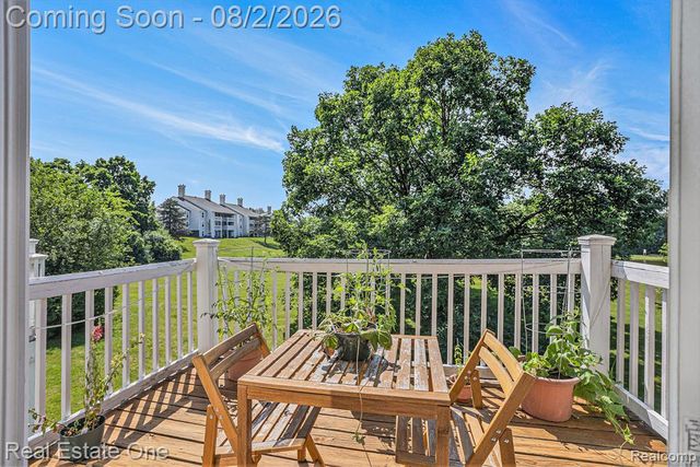 239 Fieldcrest Street, Ann Arbor, MI 48103