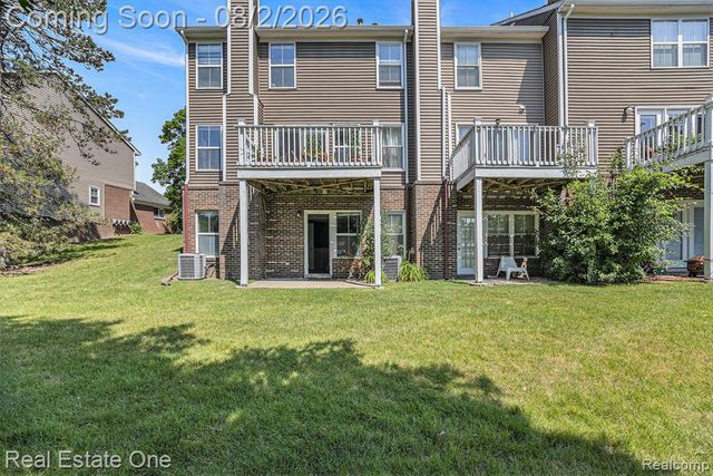 239 Fieldcrest Street, Ann Arbor, MI 48103