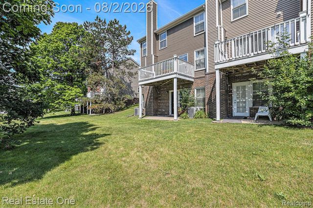 239 Fieldcrest Street, Ann Arbor, MI 48103