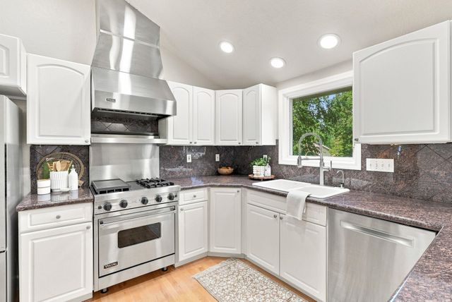 4003 E 42nd Ave, Spokane, WA 99223