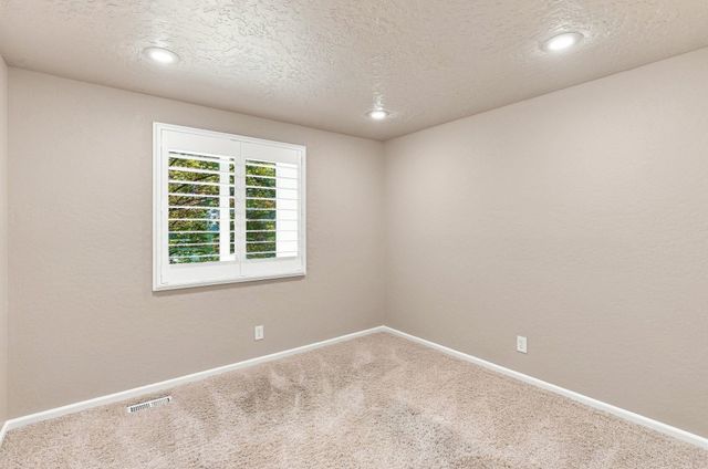 4003 E 42nd Ave, Spokane, WA 99223