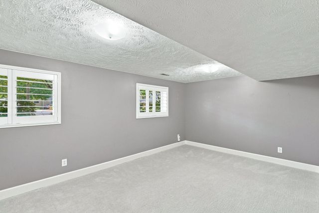 4003 E 42nd Ave, Spokane, WA 99223