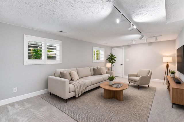 4003 E 42nd Ave, Spokane, WA 99223