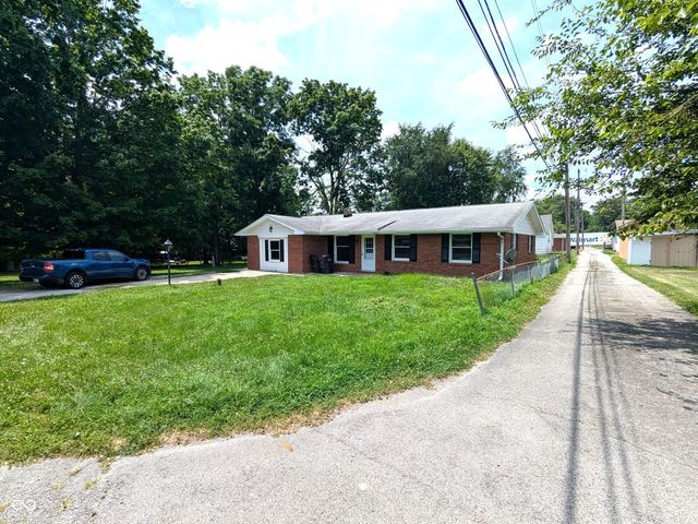 6733 S Cross Street, Pendleton, IN 46064