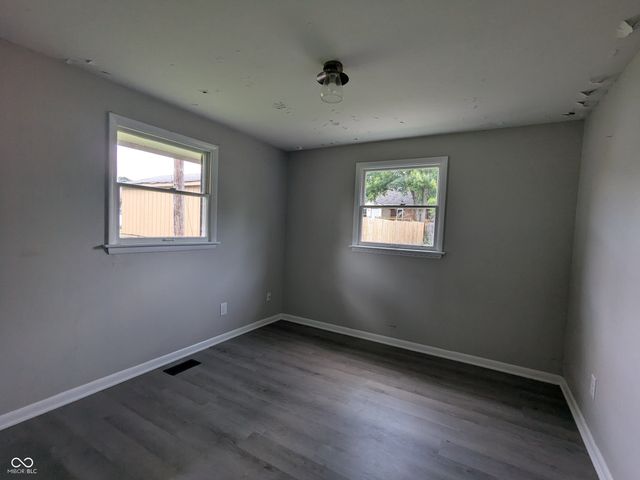 6733 S Cross Street, Pendleton, IN 46064