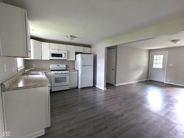 6733 S Cross Street, Pendleton, IN 46064
