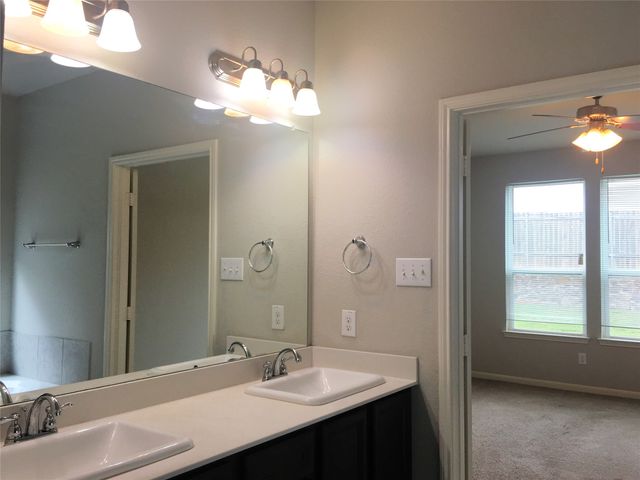 9410 Smoke Tree Drive, Forney, TX 75126