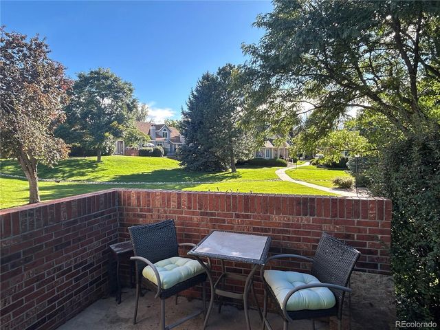 2125 S Troy Way, Aurora, CO 80014