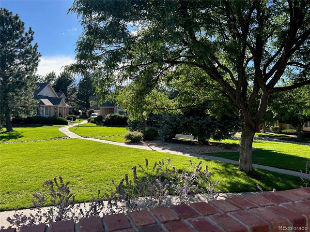 2125 S Troy Way, Aurora, CO 80014