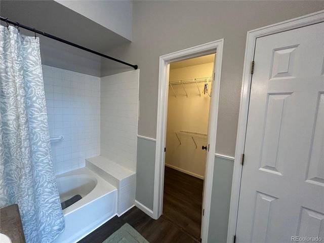 2125 S Troy Way, Aurora, CO 80014