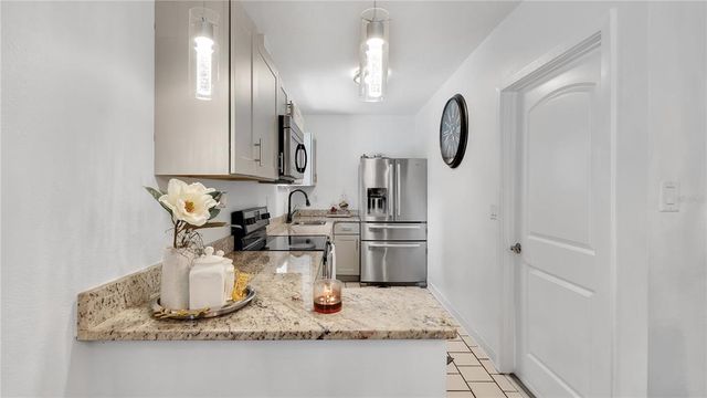5410 S PINE HILL CIRCLE, Orlando, FL 32808