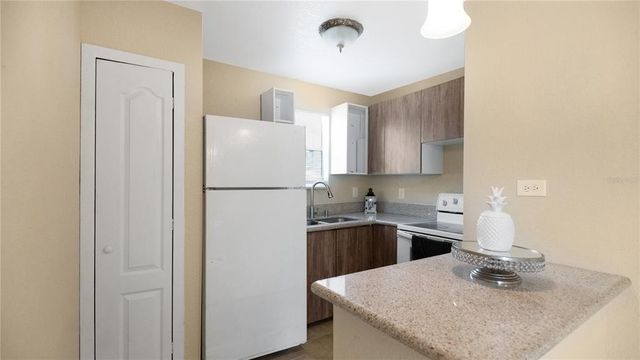 5410 S PINE HILL CIRCLE, Orlando, FL 32808