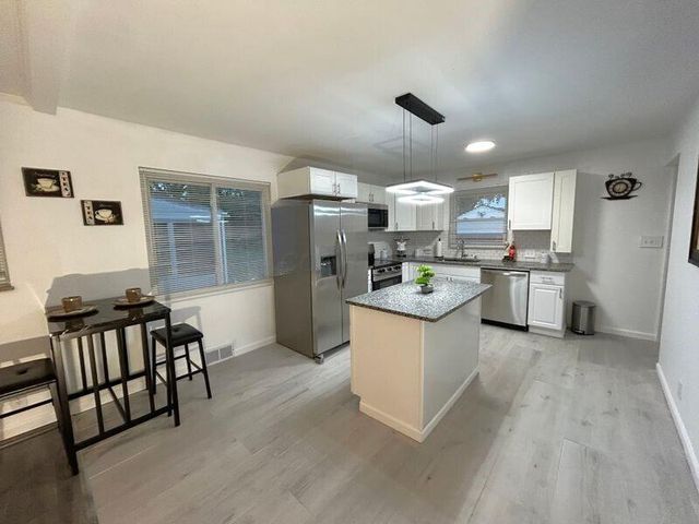 1548 Wilson Avenue, Columbus, OH 43207