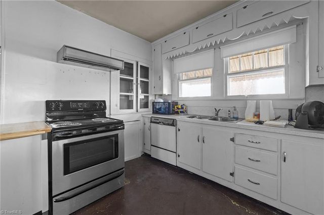 313 King Street, King, NC 27021