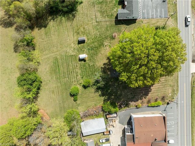 313 King Street, King, NC 27021