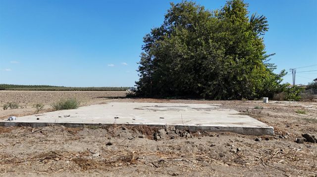1237 W Keyes Rd, Modesto, CA 95358