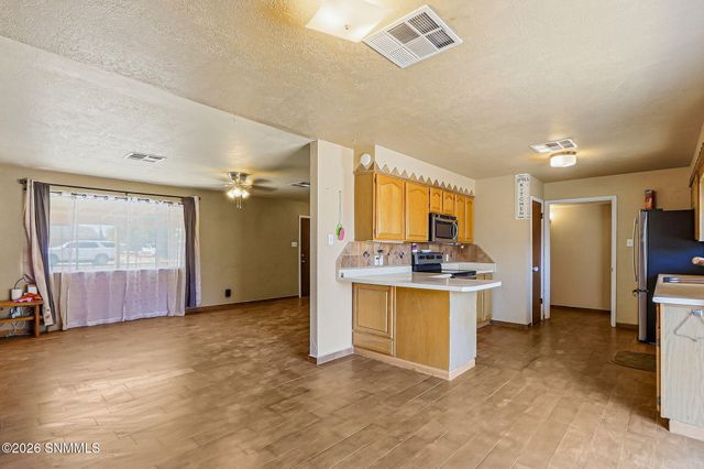 1950 Amy Place, Las Cruces, NM 88005