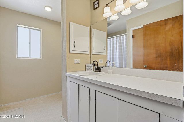 1950 Amy Place, Las Cruces, NM 88005