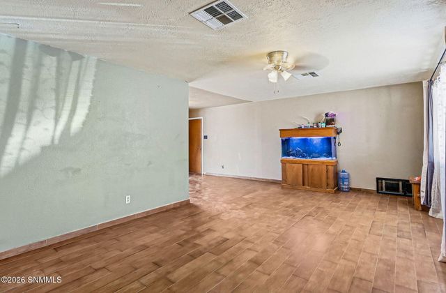 1950 Amy Place, Las Cruces, NM 88005