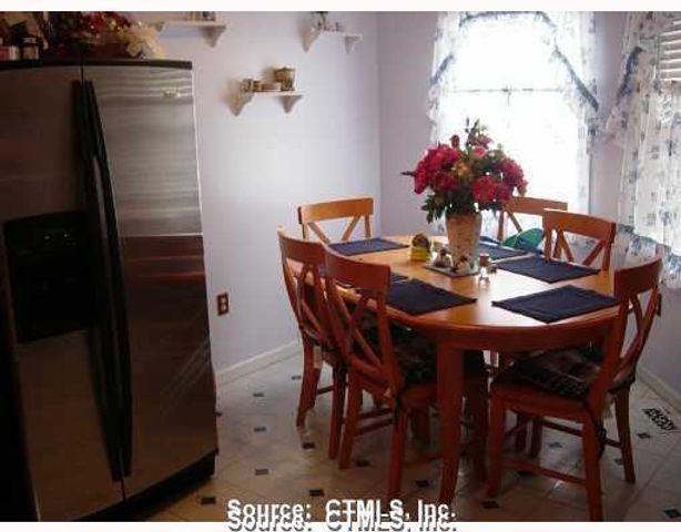 167 Old Foxon Road B-21, New Haven, CT 06513