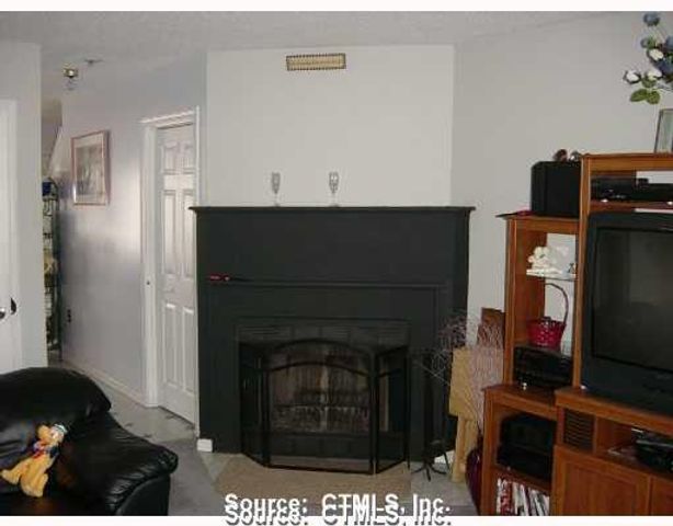 167 Old Foxon Road B-21, New Haven, CT 06513