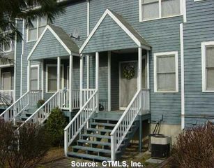 167 Old Foxon Road B-21, New Haven, CT 06513