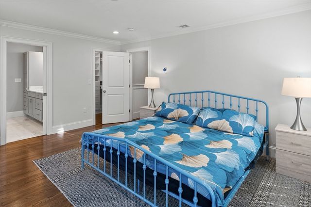 96 East Side Parkway 96, Newton, MA 02458