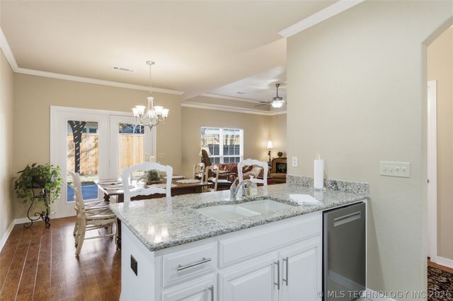 5010 W Birmingham Place, Broken Arrow, OK 74011