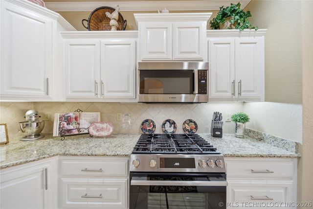 5010 W Birmingham Place, Broken Arrow, OK 74011