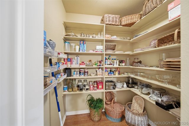 5010 W Birmingham Place, Broken Arrow, OK 74011