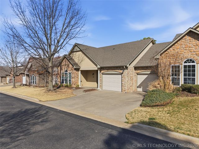 5010 W Birmingham Place, Broken Arrow, OK 74011