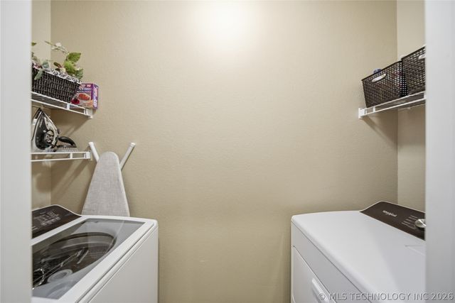 5010 W Birmingham Place, Broken Arrow, OK 74011