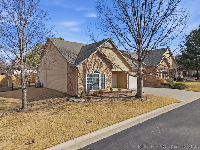 5010 W Birmingham Place, Broken Arrow, OK 74011