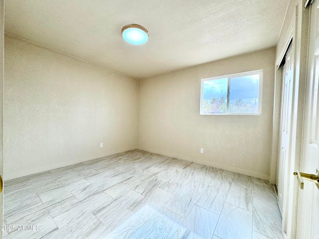 1136 MEADOWS Drive, Sierra Vista, AZ 85635