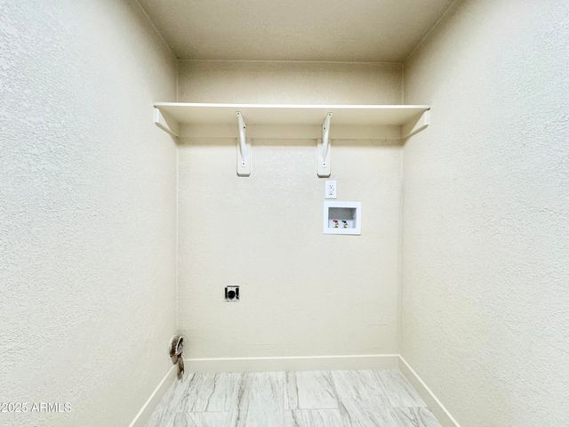 1136 MEADOWS Drive, Sierra Vista, AZ 85635