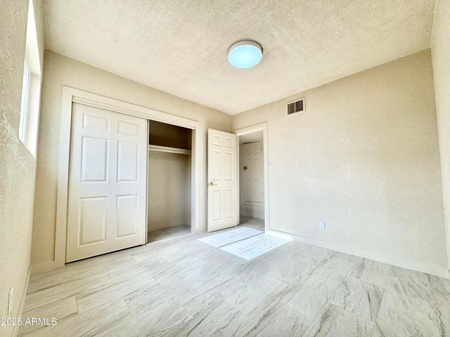 1136 MEADOWS Drive, Sierra Vista, AZ 85635