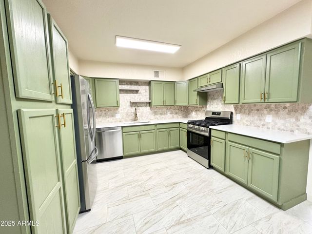 1136 MEADOWS Drive, Sierra Vista, AZ 85635