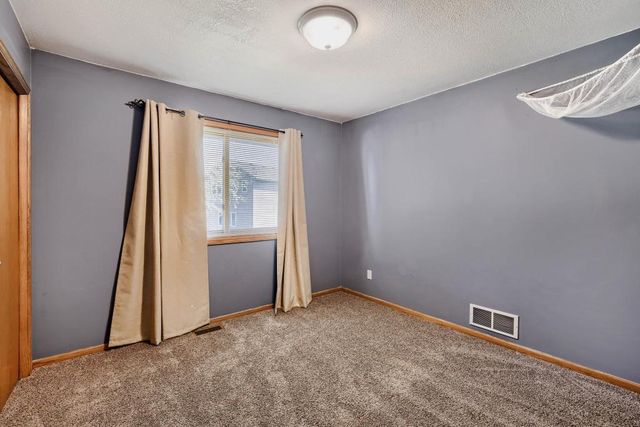 4153 146th Avenue NW, Andover, MN 55304
