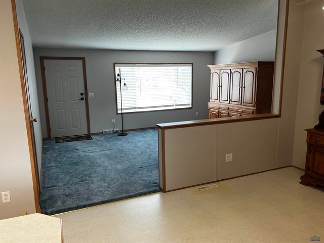 5400 WINDMERE WAY, Rapid City, SD 57703