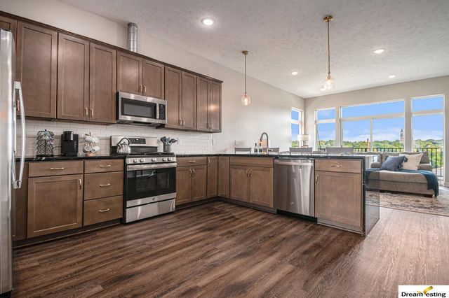 636 N 46th Street, Omaha, NE 68132