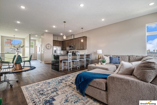 636 N 46th Street, Omaha, NE 68132