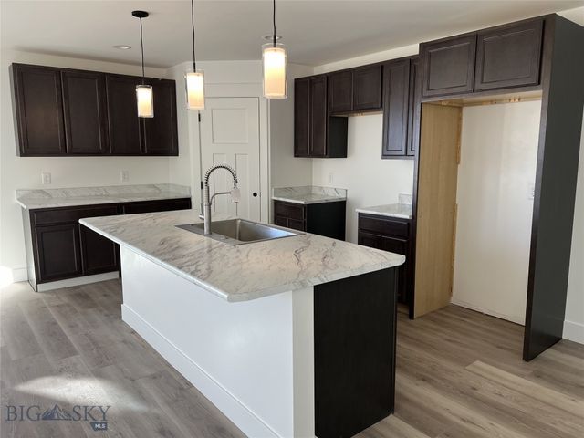 500 Edgar Street A, Belgrade, MT 59714