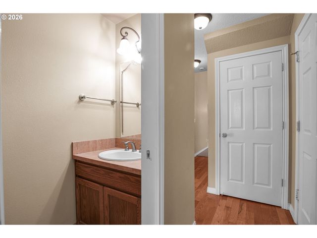 14300 SHERBROOK Pl, Lake Oswego, OR 97035