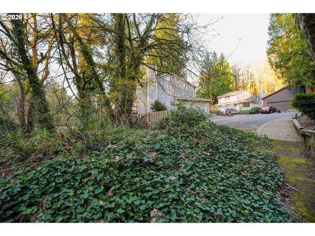 14300 SHERBROOK Pl, Lake Oswego, OR 97035