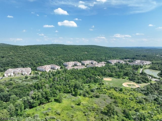 1118 Warrens Way, Wanaque Boro, NJ 07465