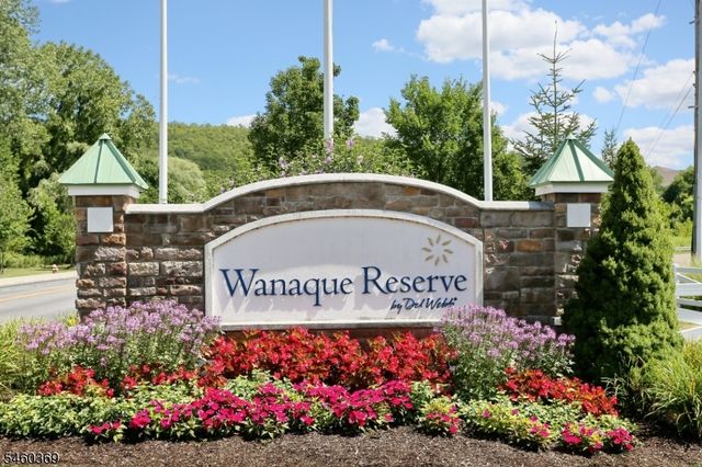 1118 Warrens Way, Wanaque Boro, NJ 07465