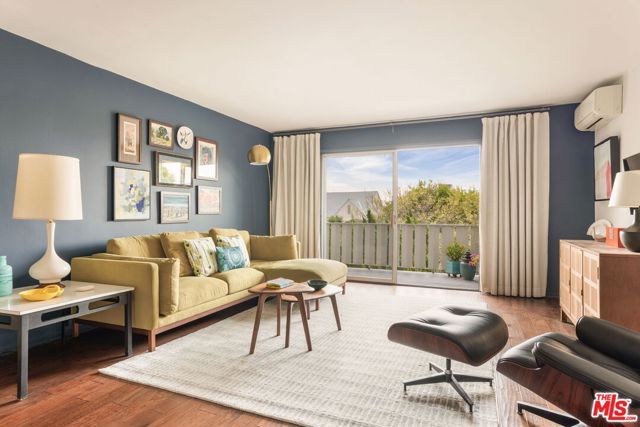 4343 Finley Avenue 28, Los Angeles, CA 90027