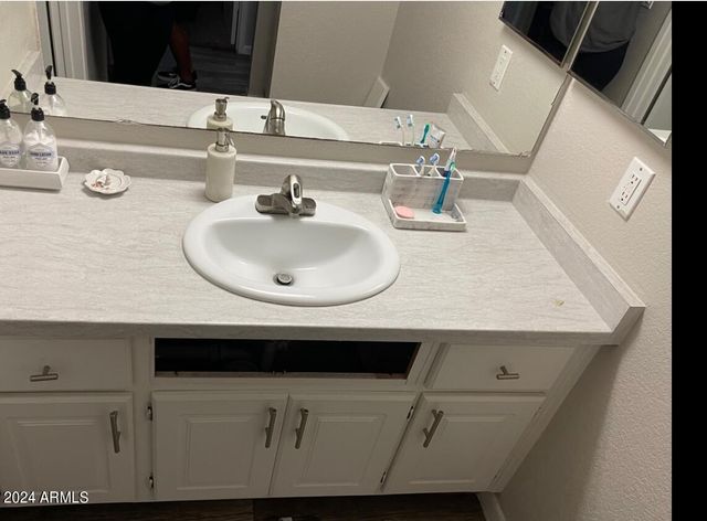 1311 W BASELINE Road 0, Tempe, AZ 85283